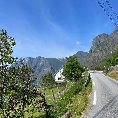 Kvam - Stegastein Appartement Aurland Buitenkant foto